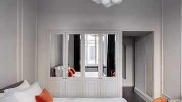 Deluxe-Doppelzimmer | Minibar, Zimmersafe, Verdunkelungsvorhänge, schallisolierte Zimmer