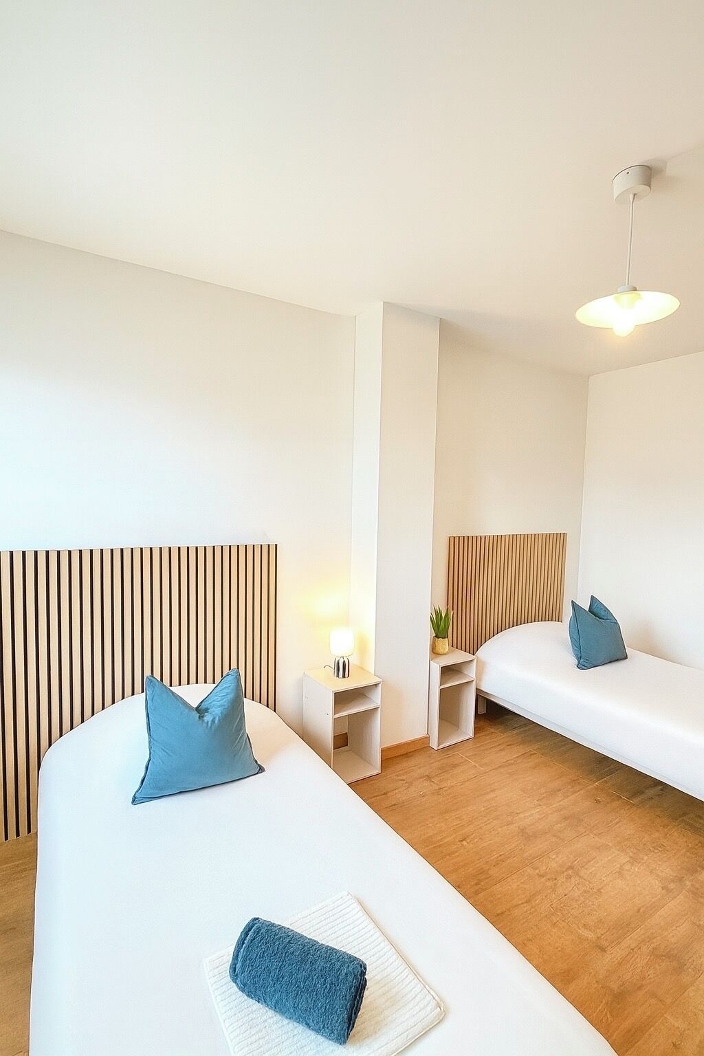 3 slaapkamers, een strijkplank/strijkijzer, gratis wifi, beddengoed