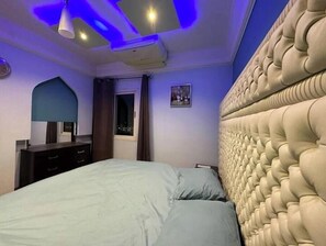 2 habitaciones, acceso a internet y ropa de cama