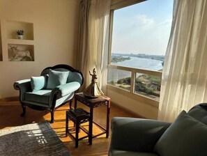 Living area - Nile view apartment (Giza)