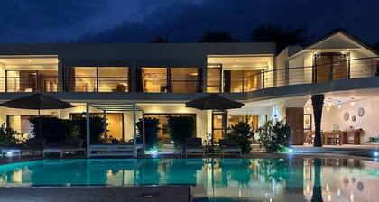 Independent suite in luxury guesthouse Senegal