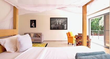 Independent suite in luxury guesthouse Senegal