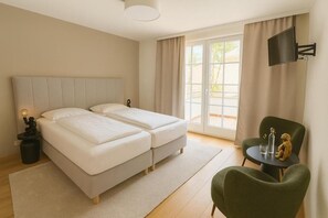 Habitación Deluxe con 1 cama matrimonial o 2 individuales, servicio de limpieza, vista al patio | Wifi gratis 