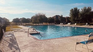 Pool - Superb 4-bedroom house with AC in Fort Worth (Fort Worth)