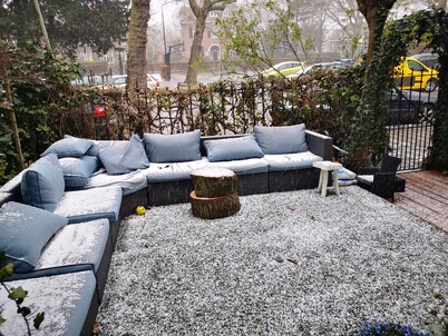 Historic townhouse with 5 bedrooms In Holland's oldest city center