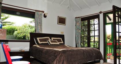 Quiet and green rural house 50 min from Bogota (pet friendly)