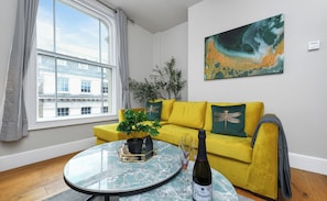 Apartment | Living area | Flat-screen TV - Market Street Apartment 3a Flat 3 (Nottingham)