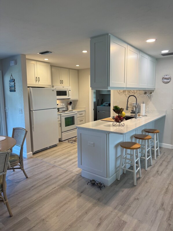 Private kitchen - Direct Gulf Access Waterfront Charming Home. Best fishing and location. (Bokeelia)