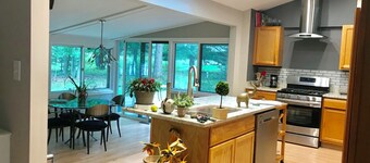 River Retreat and Executive Rental - 5BR