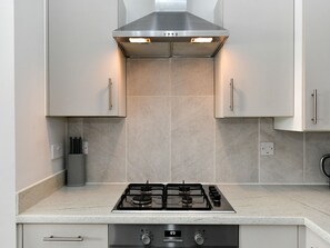 Refrigerador, microondas, horno, lavavajillas