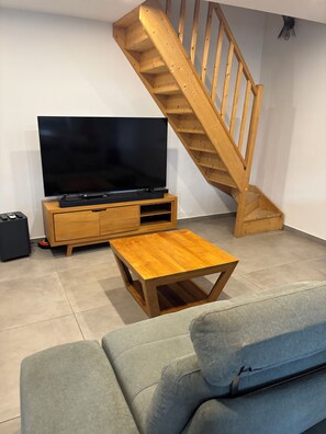 TV