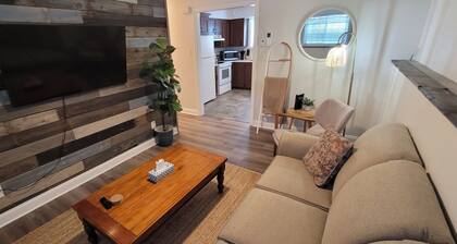 1 Bedroom Apartment / Sofa Bed / Near Airport