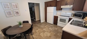 Microonde, forno, piano cottura, lavastoviglie