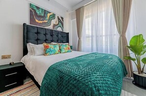 1 bedroom, iron/ironing board, internet, bed sheets