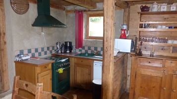 Microonde, forno, piano cottura, lavastoviglie