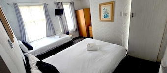 Burlington West Hotel