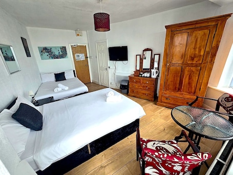 家庭四人房 | 熨斗/熨衣板