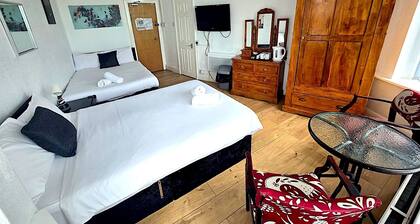 Burlington West Hotel