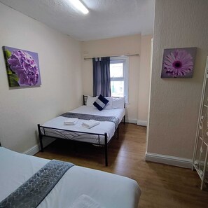 Firemannsrom – familie | Strykejern/-brett