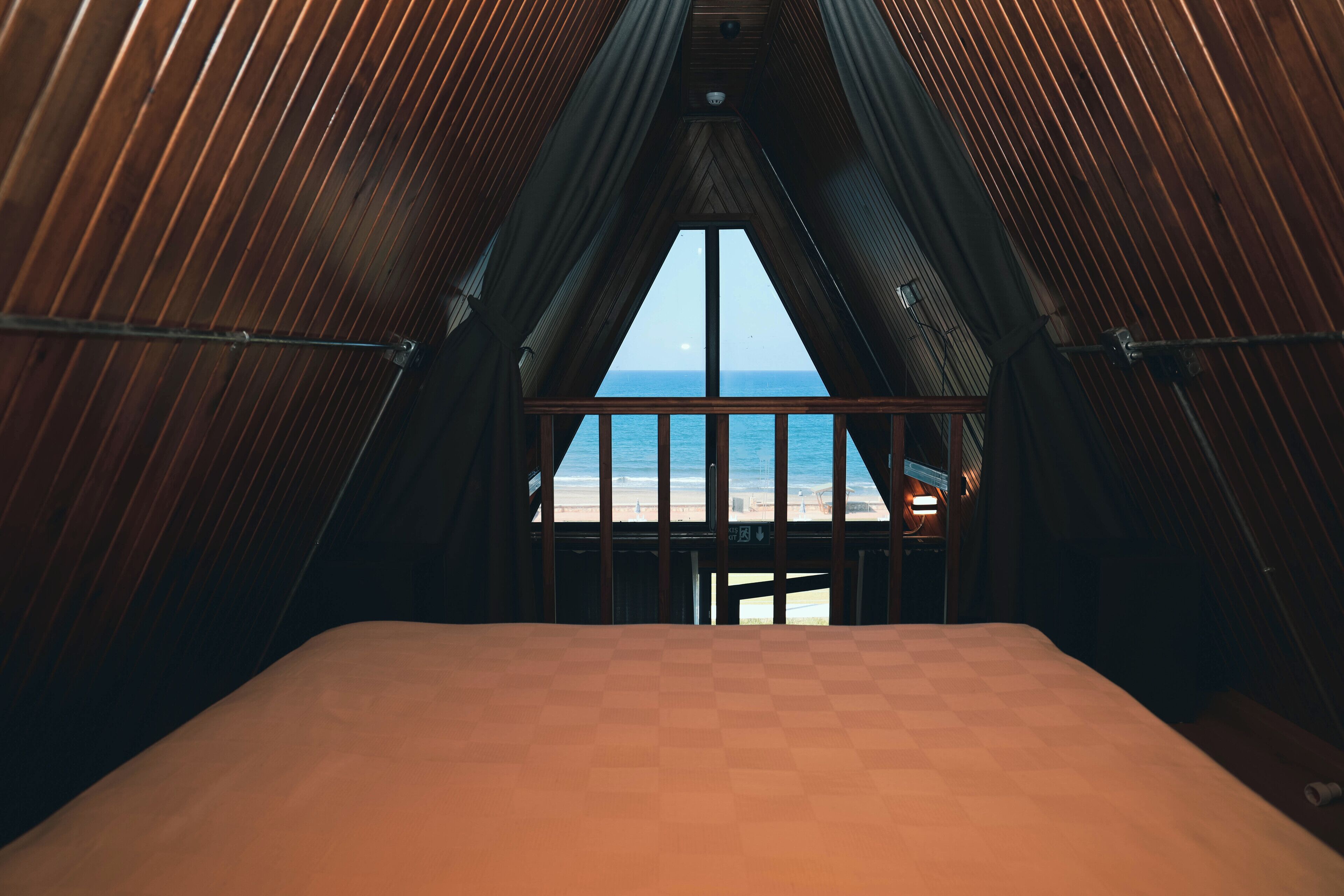 Bungalow, Sea View | Premium bedding, Select Comfort beds, minibar, in-room safe