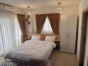 1 bedroom, internet, bed sheets