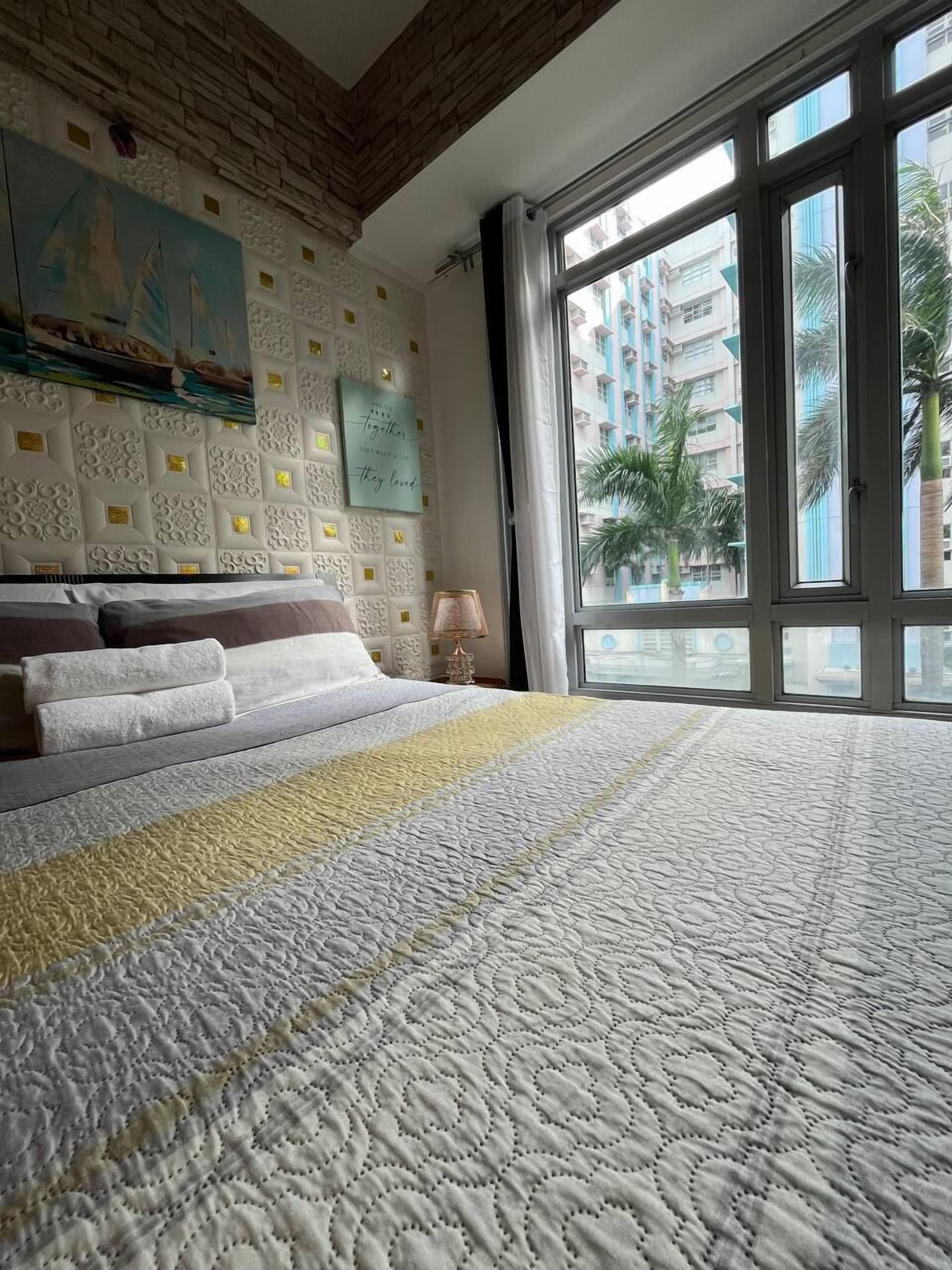 Studio Deluxe, 1 grand lit, accès piscine, vue ville