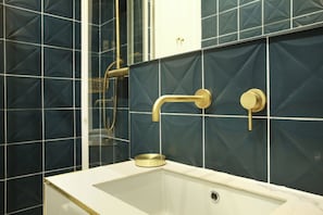 Appartement | Salle de bain | Séchoir à cheveux