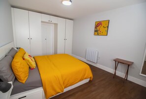 1 bedroom, free WiFi, bed sheets