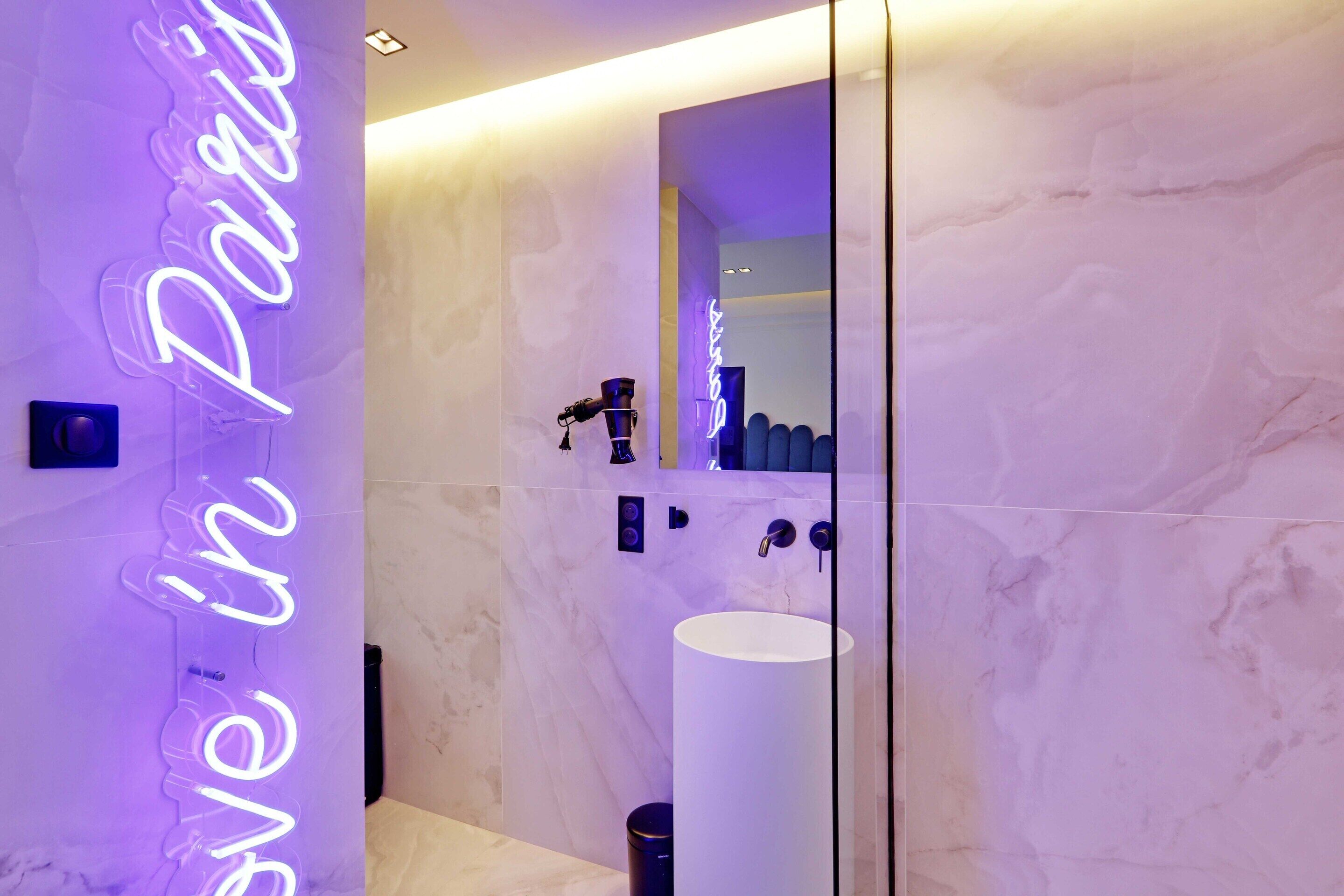 公寓 | 浴室 | 浴缸、風筒、提供毛巾、番梘