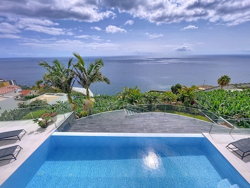 Villa Zenha by Atlantic Holiday