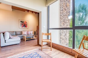 Duplex, 3 Bedrooms, Kitchen, Mountain View | Living room