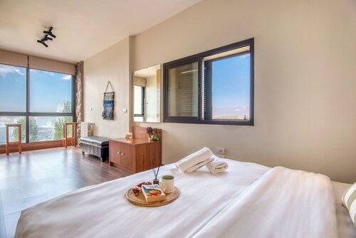 Gin - Duplex 3-BR Chalet in Mzaar