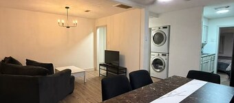 Enjoyable pet friendly house in Sugar Land
