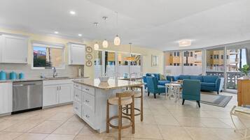 Condo, Multiple Beds (Golden Arms 101) | Interior