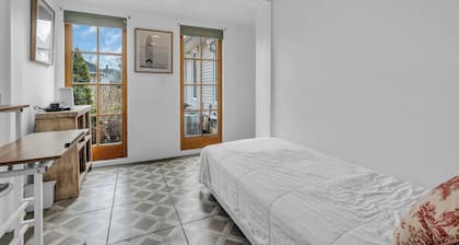 Tranquil 3-bedroom house with AC in Asbury Park