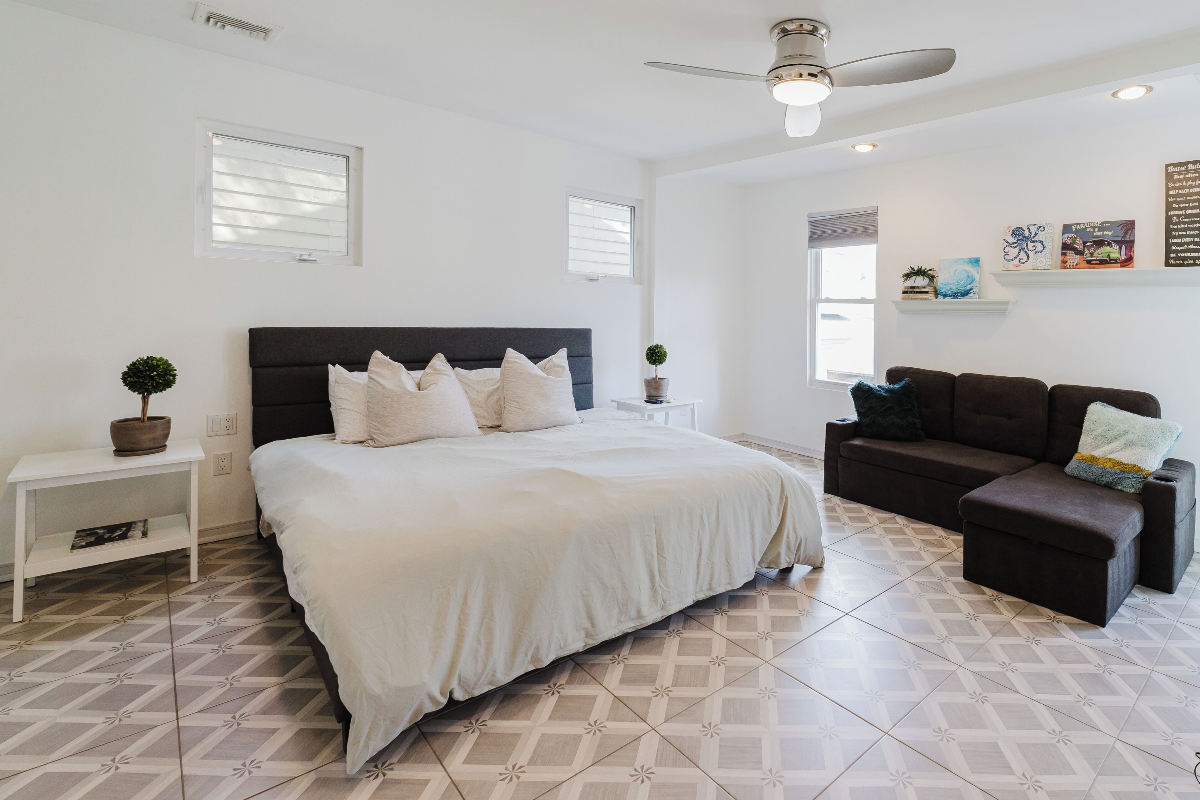 3 bedrooms, iron/ironing board, WiFi, bed sheets
