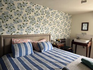 3 chambres, fer et planche Ă repasser, Wi-Fi, draps fournis