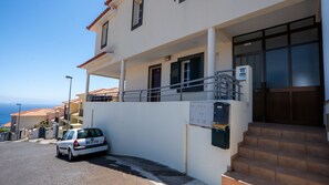 Exterior - Casa das Lajes by LovelyStay (Gaula)