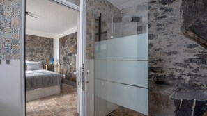 1 bedroom, travel crib, free WiFi, bed sheets