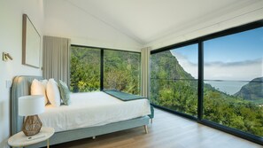2 bedrooms, iron/ironing board, travel crib, free WiFi