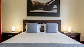 3 bedrooms, iron/ironing board, travel crib, free WiFi