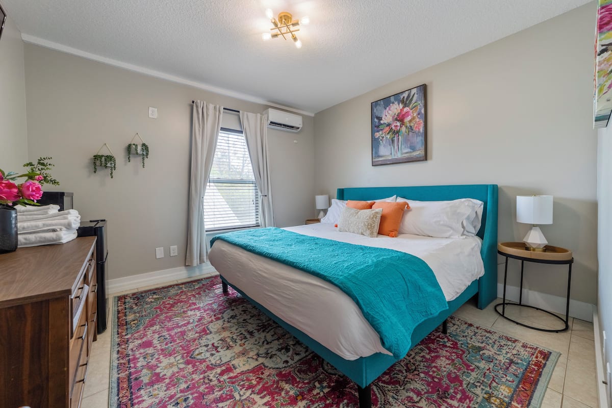 Standard Room | Soundproofing, iron/ironing board, free WiFi