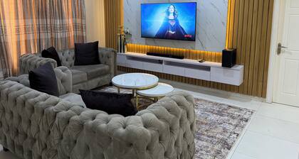 Luxury 2-bed w 24h light in Kolapo Ishola GRA