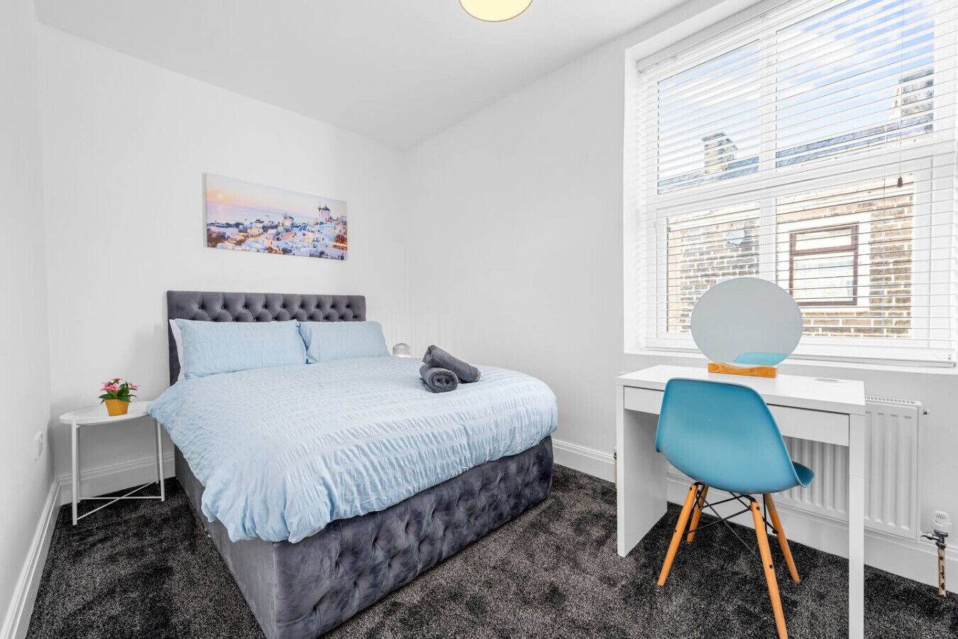 3 bedrooms, desk, iron/ironing board, travel crib