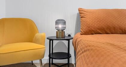 Modern Sleek Apartment: Central Manchester