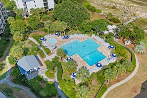Outdoor pool - Shipwatch 304A - Charming Ocean View! Pool! (Isle of Palms)
