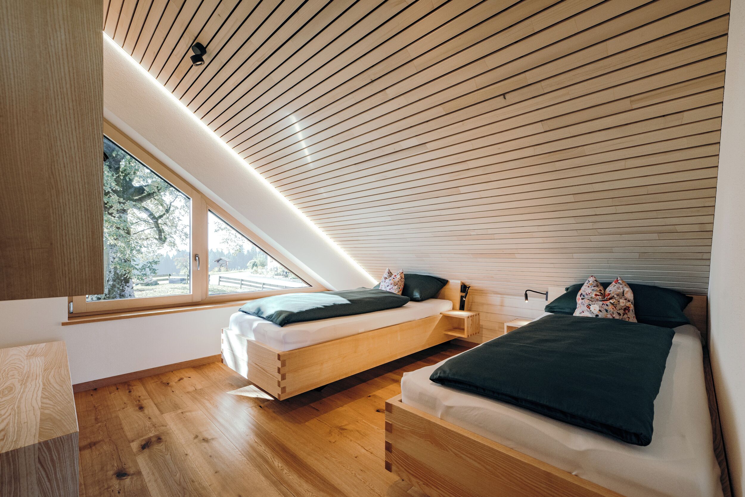 2 bedrooms, in-room safe, travel crib, free WiFi