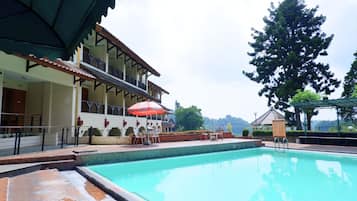 Alberca al aire libre