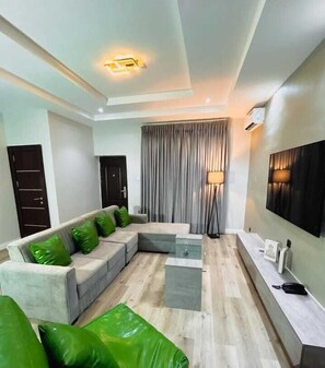 Family Apartment, Balcony, City View | Private kitchen | Full-size fridge, microwave, oven, stovetop