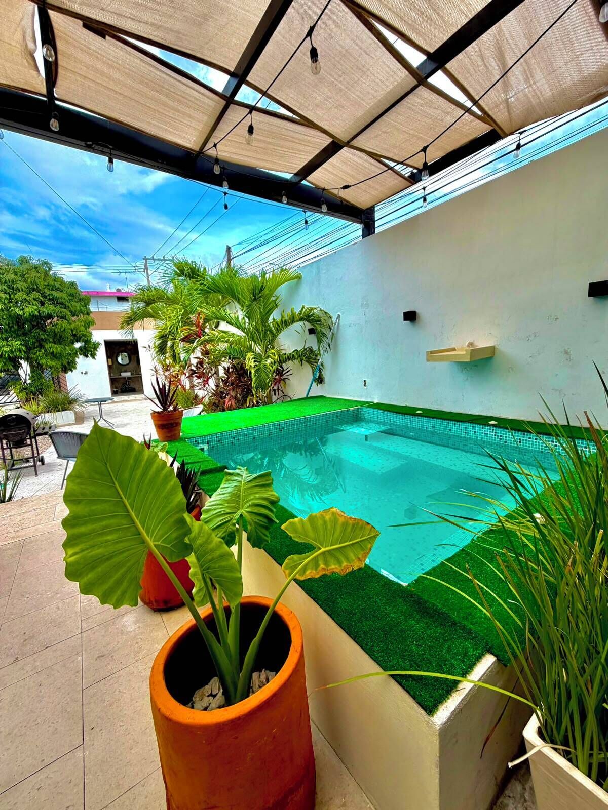 Bain à remous extérieur